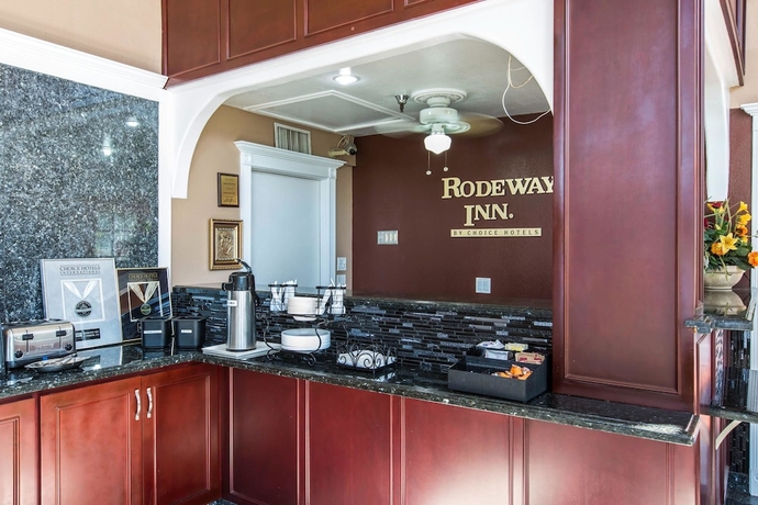 Imagen de los interiores del Hotel Rodeway Inn Cypress - Near Cypress College. Foto 18