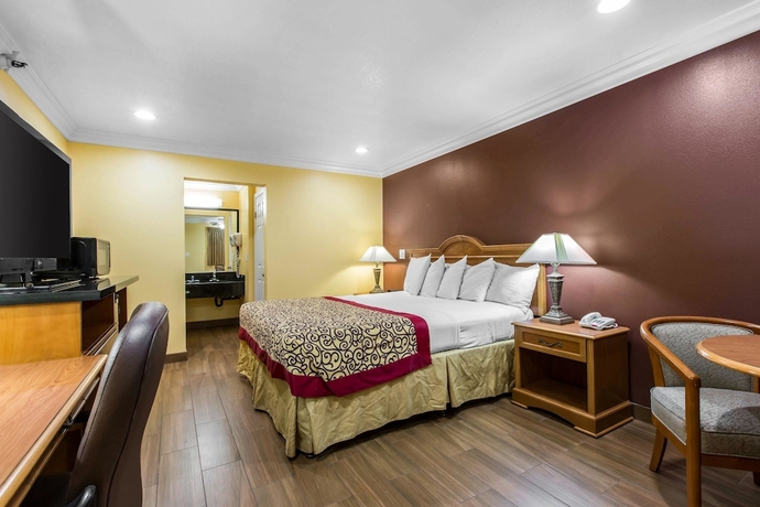 Imagen de la habitación del Hotel Rodeway Inn Cypress - Near Cypress College. Foto 14