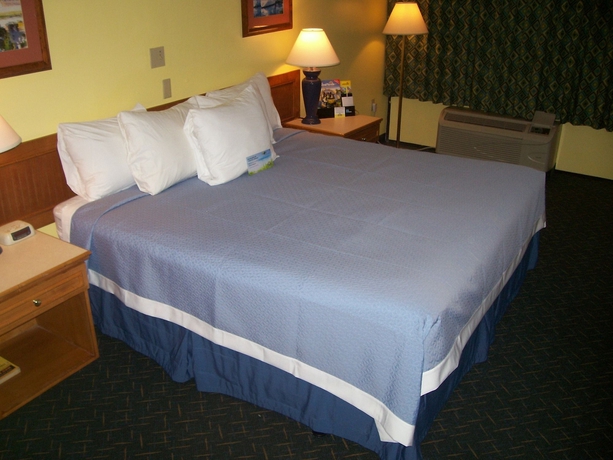 Imagen de la habitación del Hotel Rodeway Inn Davenport-champions Gate. Foto 6