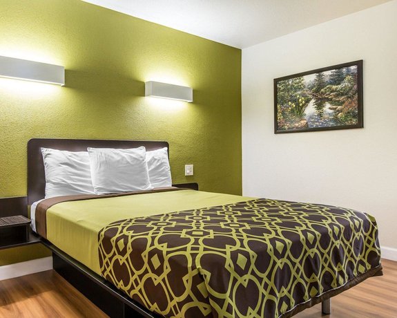 Imagen de la habitación del Hotel Rodeway Inn Downtown Hanford. Foto 14