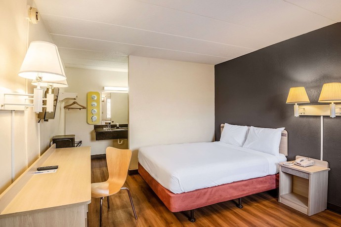 Imagen de la habitación del Hotel Rodeway Inn, Dubuque. Foto 2