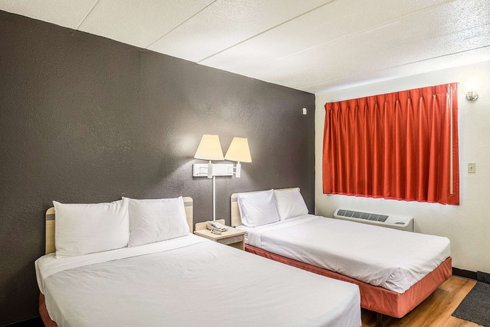 Imagen de la habitación del Hotel Rodeway Inn, Dubuque. Foto 7