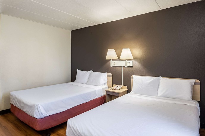Imagen de la habitación del Hotel Rodeway Inn, Dubuque. Foto 8