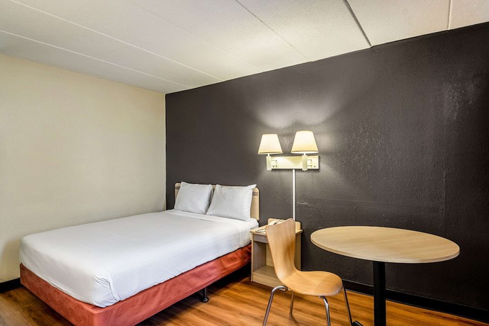 Imagen de la habitación del Hotel Rodeway Inn, Dubuque. Foto 11