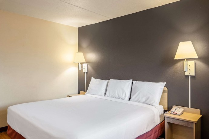 Imagen de la habitación del Hotel Rodeway Inn, Dubuque. Foto 13