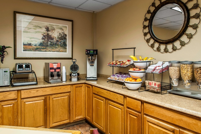 Imagen del bar/restaurante del Hotel Rodeway Inn East. Foto 3