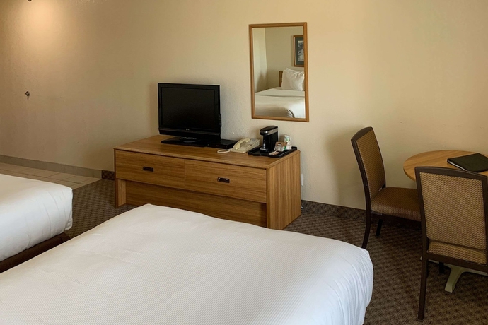 Imagen de la habitación del Hotel Rodeway Inn, Edson. Foto 3