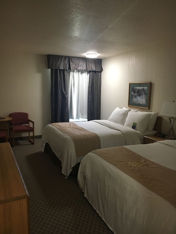 Imagen de la habitación del Hotel Rodeway Inn, Edson. Foto 8