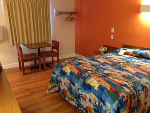Imagen de la habitación del Hotel Rodeway Inn, Emporia. Foto 4