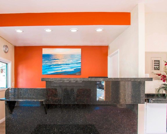 Imagen de los interiores del Hotel Rodeway Inn Encinitas North. Foto 20