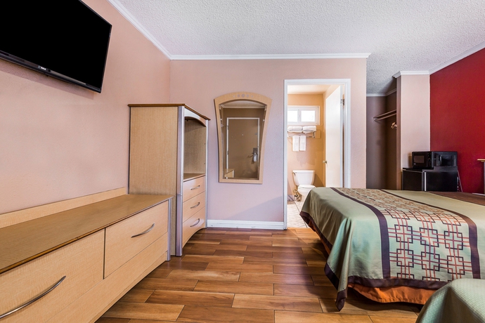 Imagen de la habitación del Hotel Rodeway Inn Escondido Downtown. Foto 5