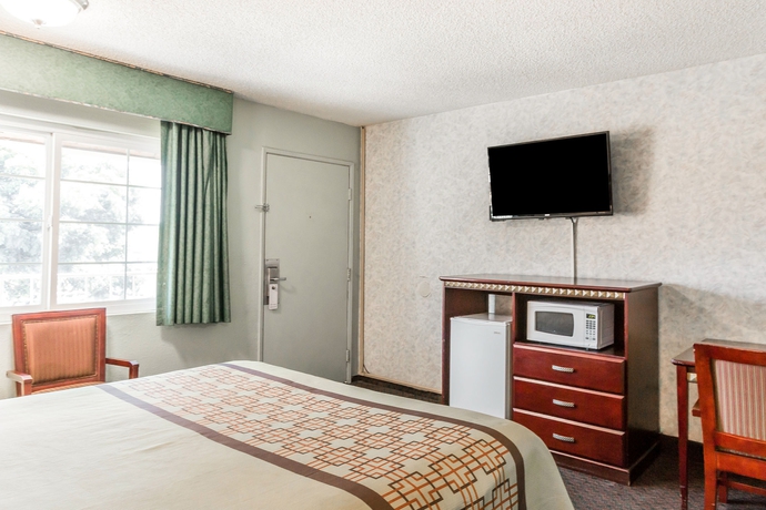 Imagen de la habitación del Hotel Rodeway Inn Escondido Downtown. Foto 9