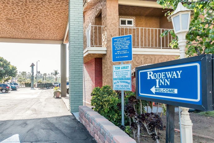 Imagen de los interiores del Hotel Rodeway Inn Escondido Downtown. Foto 12