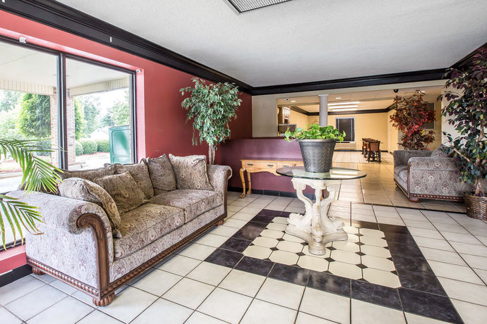 Imagen de los interiores del Hotel Rodeway Inn Expo Center. Foto 15