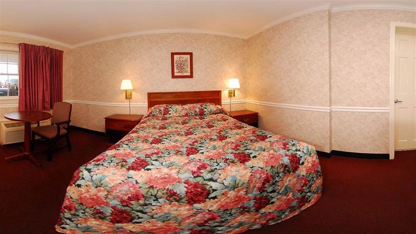 Imagen de la habitación del Hotel Rodeway Inn Fairfax. Foto 3