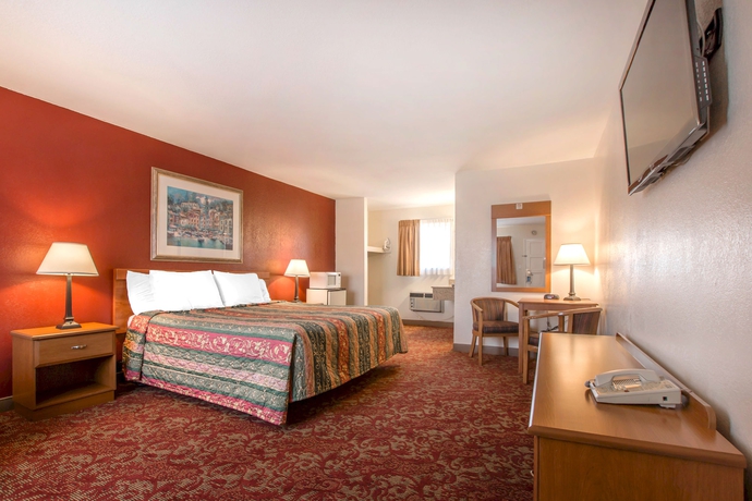 Imagen de la habitación del Hotel Rodeway Inn Fallbrook Downtown. Foto 8