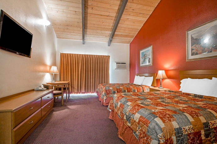 Imagen de la habitación del Hotel Rodeway Inn Fallbrook Downtown. Foto 11