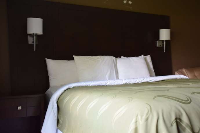 Imagen de la habitación del Hotel Rodeway Inn Festival. Foto 4