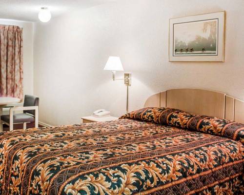 Imagen de la habitación del Hotel Rodeway Inn Findlay. Foto 15