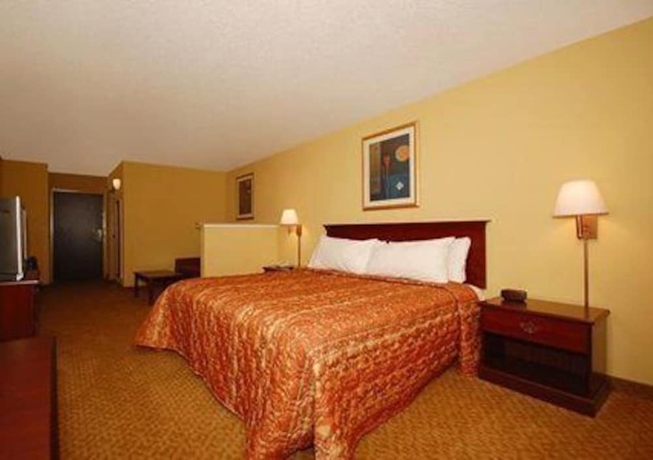 Imagen de la habitación del Hotel Rodeway Inn, Forest Park. Foto 8