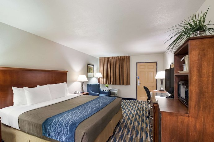 Imagen de la habitación del Hotel Rodeway Inn Fort Morgan. Foto 9