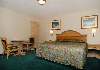 Imagen de la habitación del Hotel Rodeway Inn Fort Pierce Us Highway 1. Foto 7