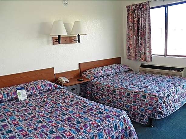 Imagen de la habitación del Hotel Rodeway Inn Fort Smith I-40, Fort Smith. Foto 9