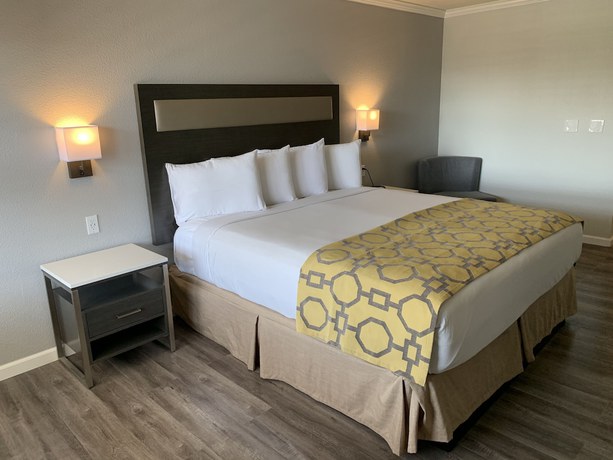 Imagen de la habitación del Hotel Rodeway Inn, Fremont. Foto 8