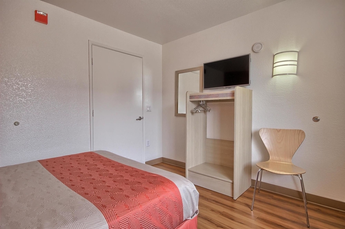 Imagen de la habitación del Hotel Rodeway Inn Fresno. Foto 10