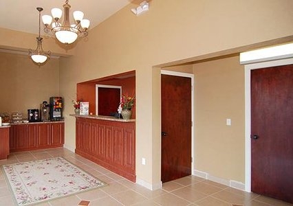 Imagen del bar/restaurante del Hotel Rodeway Inn Gainesville - University Area. Foto 2