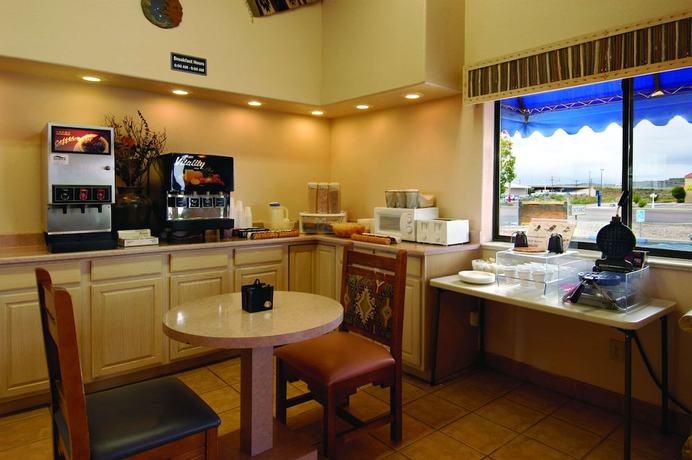 Imagen del bar/restaurante del Hotel Rodeway Inn, Gallup. Foto 2
