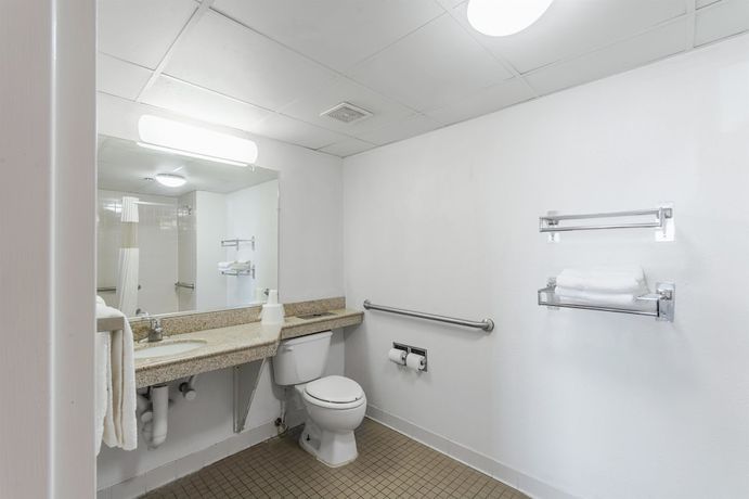 Imagen de la habitación del Hotel Rodeway Inn, Gloucester City. Foto 6