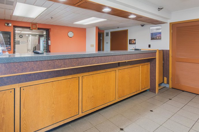 Imagen de los interiores del Hotel Rodeway Inn, Gloucester City. Foto 16