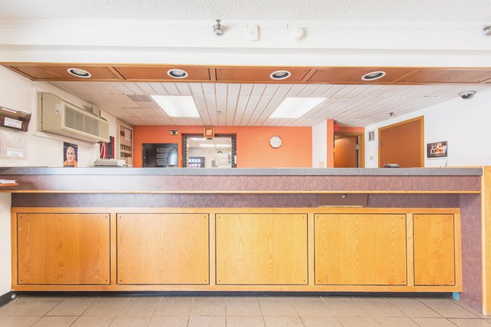 Imagen de los interiores del Hotel Rodeway Inn, Gloucester City. Foto 20