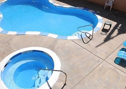 Imagen de la piscina del Hotel Rodeway Inn, Grand Junction. Foto 4