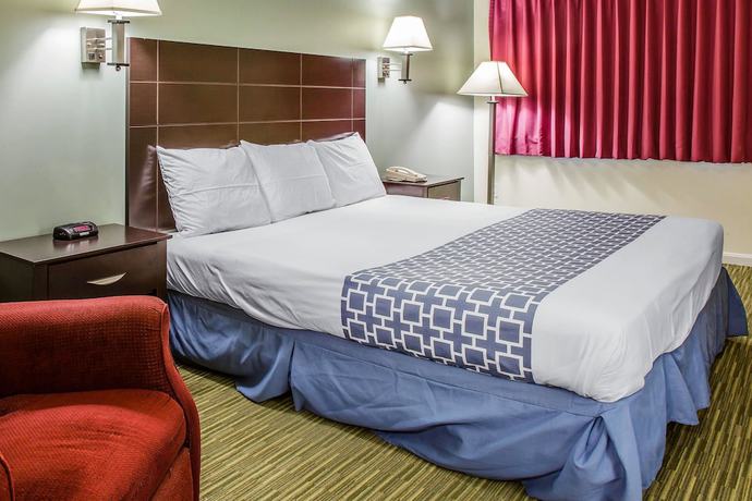 Imagen de la habitación del Hotel Rodeway Inn, Groton. Foto 13