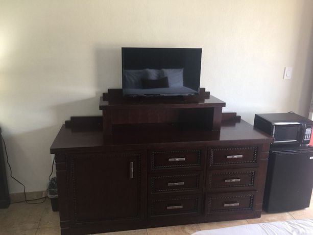 Imagen de la habitación del Hotel Rodeway Inn, Holiday. Foto 3
