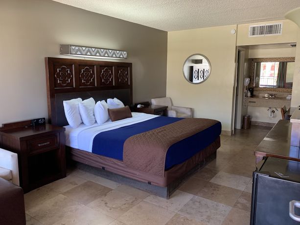 Imagen general del Hotel Rodeway Inn, Holiday. Foto 1