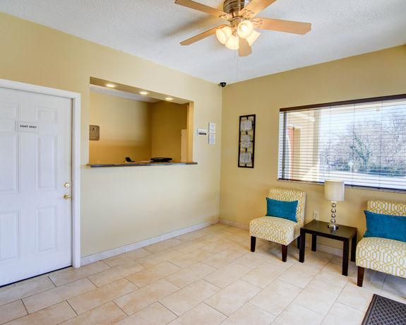 Imagen de los interiores del Hotel Rodeway Inn, Hot Springs. Foto 14