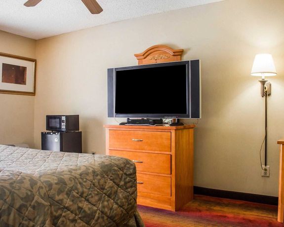 Imagen de la habitación del Hotel Rodeway Inn Huntington Station - Melville. Foto 14