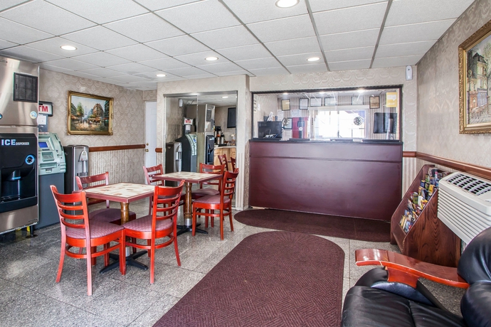 Imagen de los interiores del Hotel Rodeway Inn Jersey City Near Hoboken. Foto 16