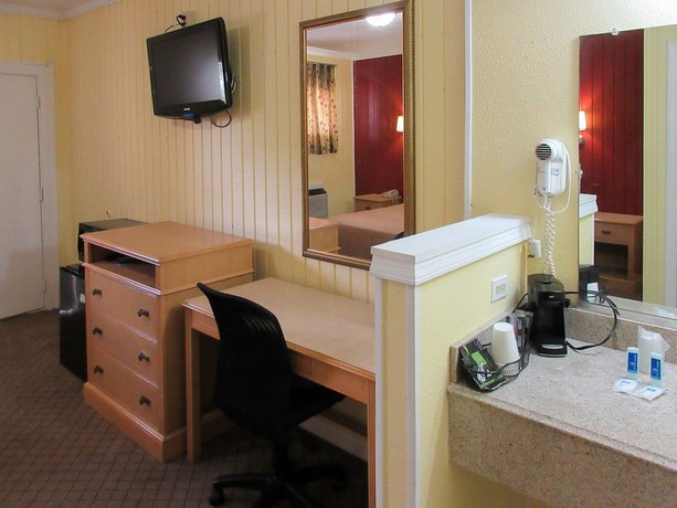 Imagen de la habitación del Hotel Rodeway Inn, Kansas City. Foto 9