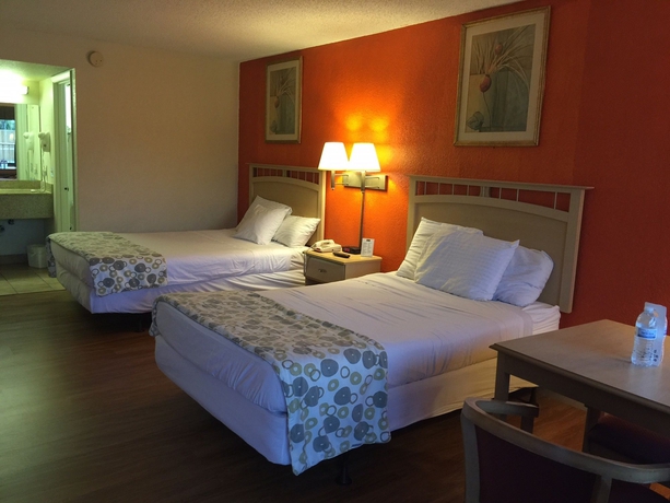Imagen de la habitación del Hotel Rodeway Inn Kissimmee. Foto 4