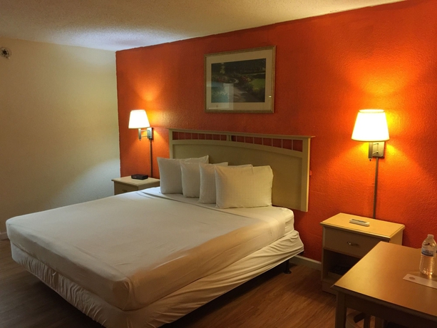 Imagen de la habitación del Hotel Rodeway Inn Kissimmee. Foto 7
