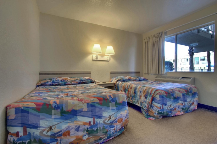 Imagen de la habitación del Hotel Rodeway Inn Kissimmee Maingate West. Foto 7