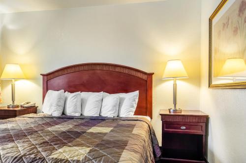 Imagen de la habitación del Hotel Rodeway Inn Lafayette. Foto 7