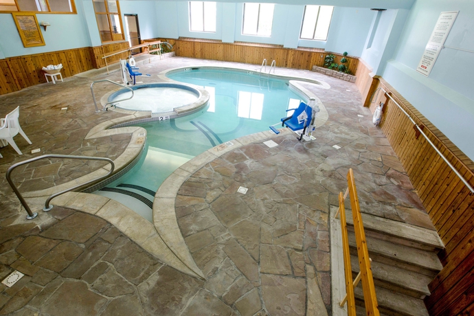 Imagen de la piscina del Hotel Rodeway Inn, Lake Placid. Foto 5