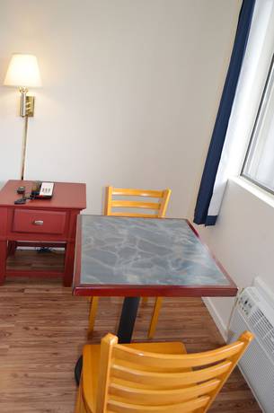 Imagen de la habitación del Hotel Rodeway Inn Livermore. Foto 10