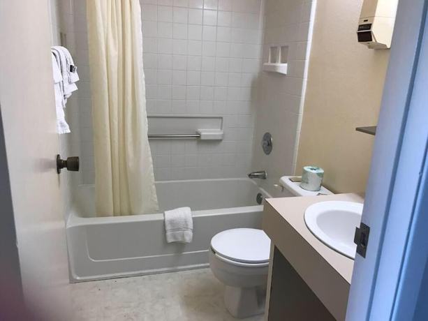 Imagen de la habitación del Hotel Rodeway Inn Livermore. Foto 16