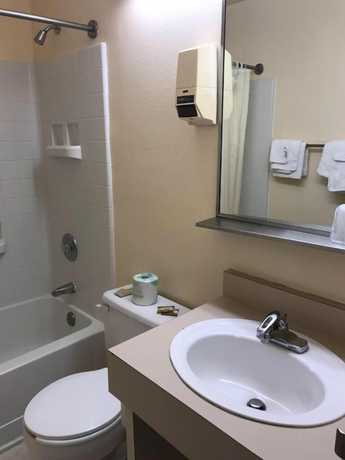 Imagen de la habitación del Hotel Rodeway Inn Livermore. Foto 17
